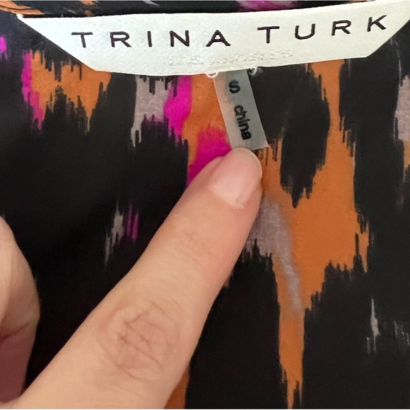 Trina Turk Leopard Long Sleeve Top - Picture 5 of 6